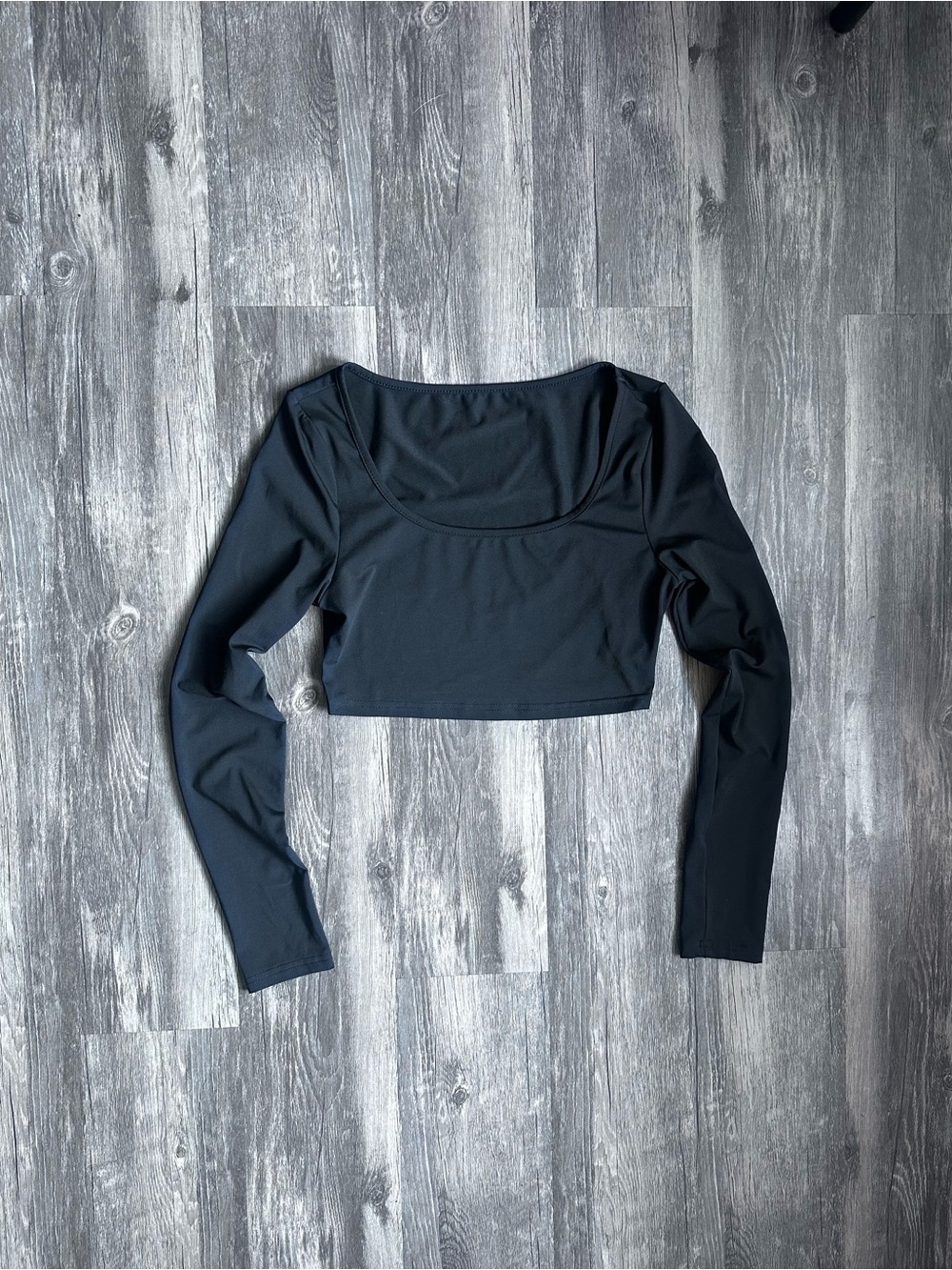 Long Sleeve Scoop Neck Stretchy Black Crop Top Size XS Stretchy Black Top